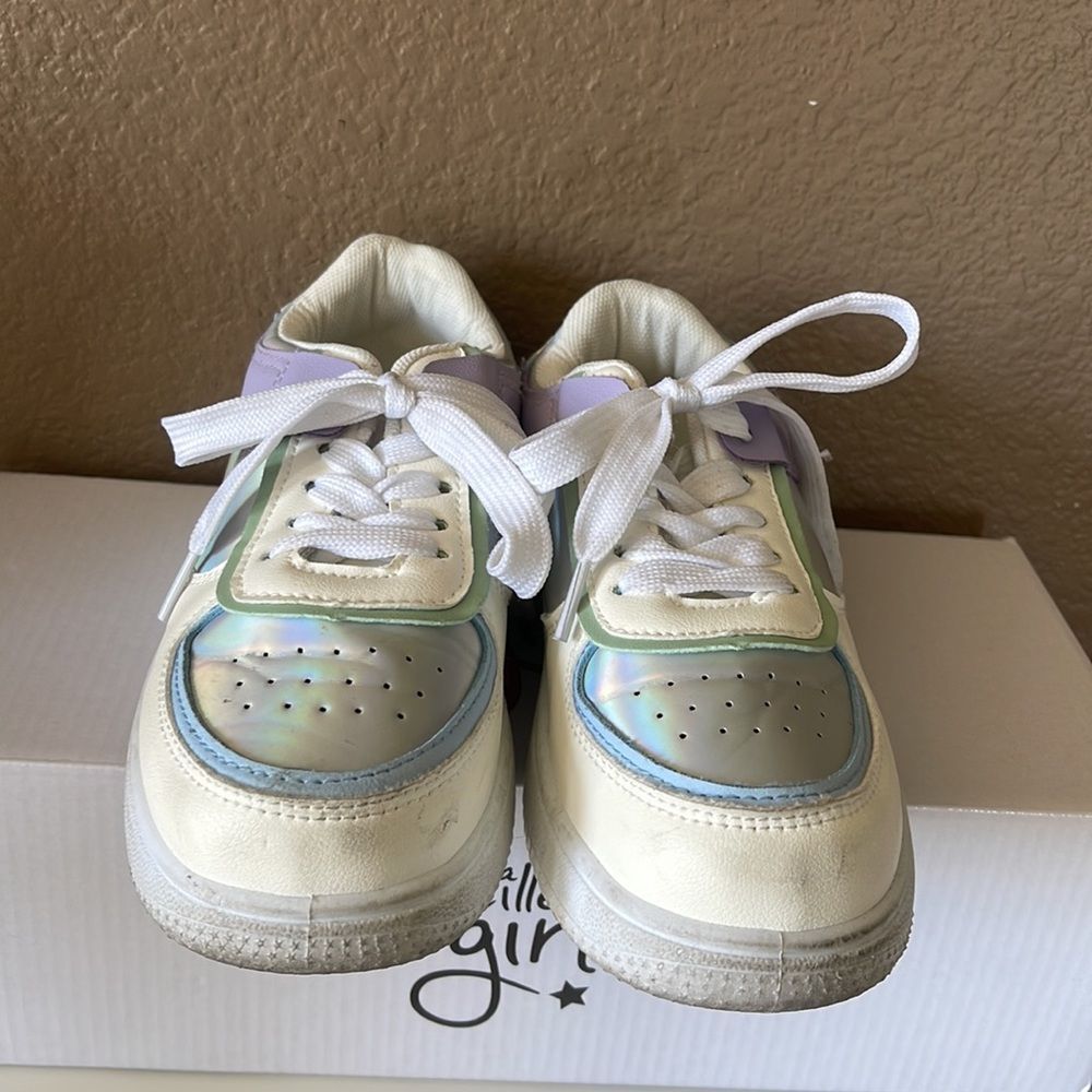 Olivia Miller girl pastel shoes size 2 - Picture 5 of 8